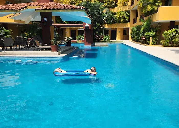Luxury On La Ropa * Zihuatanejo
